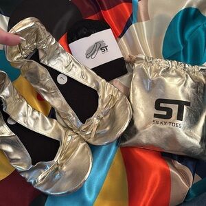 Brand New Foldable Ballet Flats Roll Up Travel Shoes Metallic Gold Purse Commute